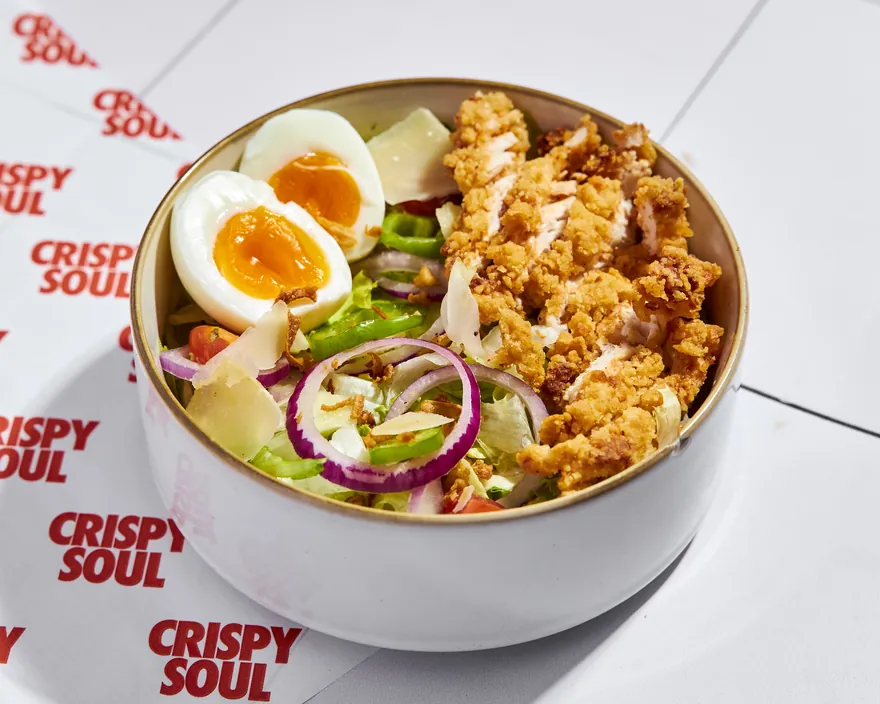 Salade Chicken Protéinée - menu CRISPY SOUL, poulet frit halal et waffle burgers