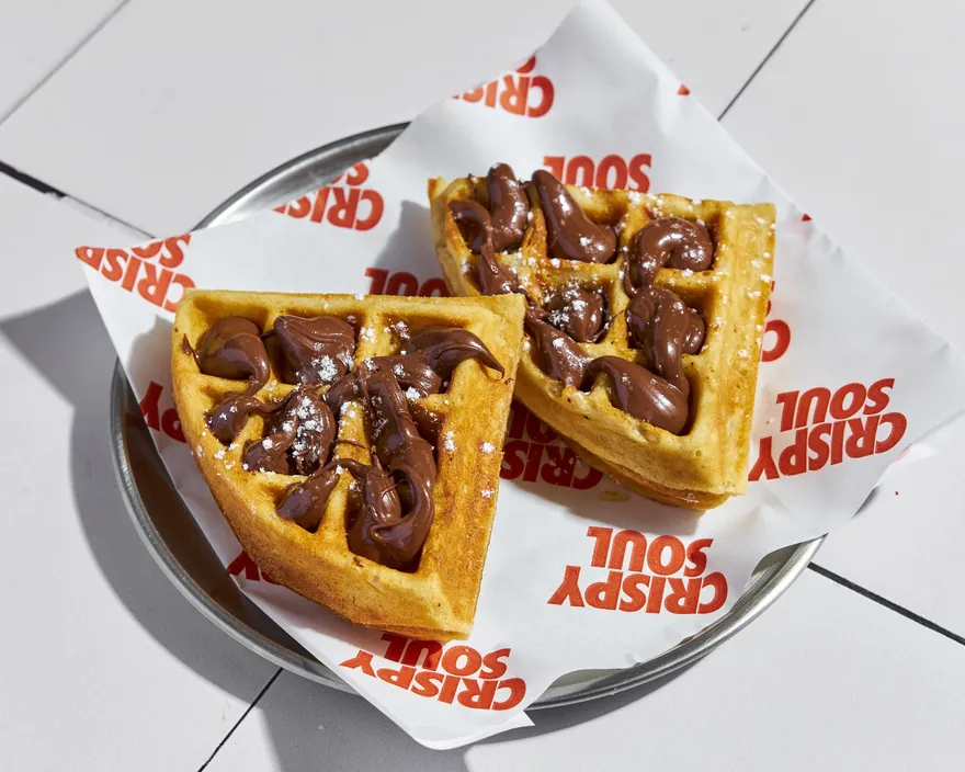 Sweet Waffle Duo Nutella - menu CRISPY SOUL, poulet frit halal et waffle burgers